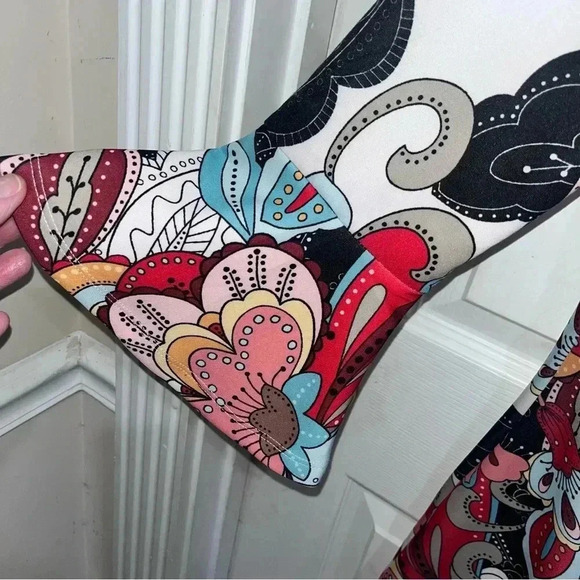 Stylish NEW YORK AND CO MULTICOLORED DRESS - Picture 2 of 4